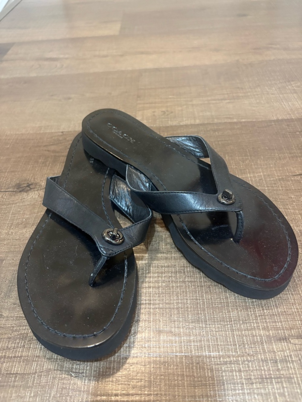 Coach Black Leather Flip Flop Sandals